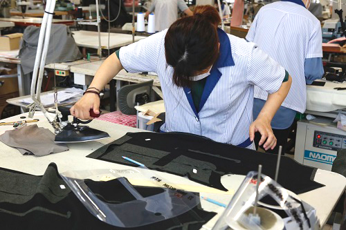 ダーツアイロン