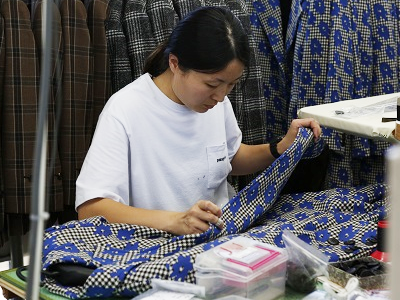 プレス ボタン付け　菊池 由紀さん
