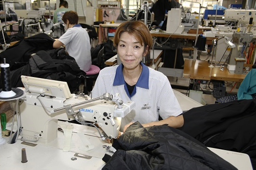 縫製課 リーダー　佐藤 恵さん